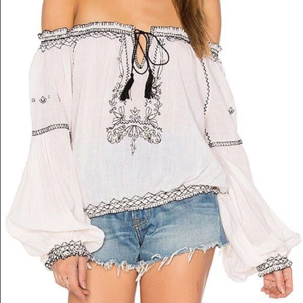 ❤️ Spell Folklore off the shoulder top ❤️